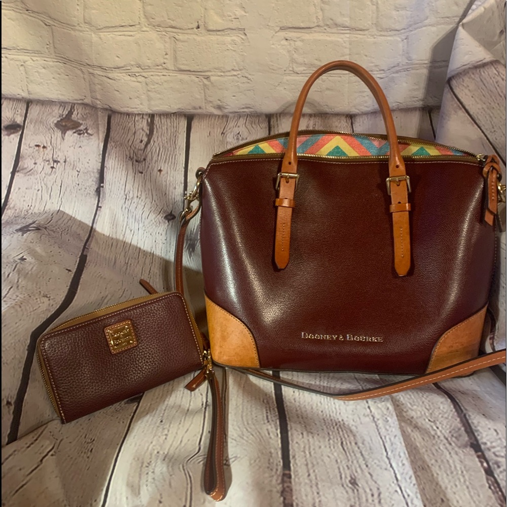 Dooney And Bourke Domed Satchel Lf062 Bx W Wallet